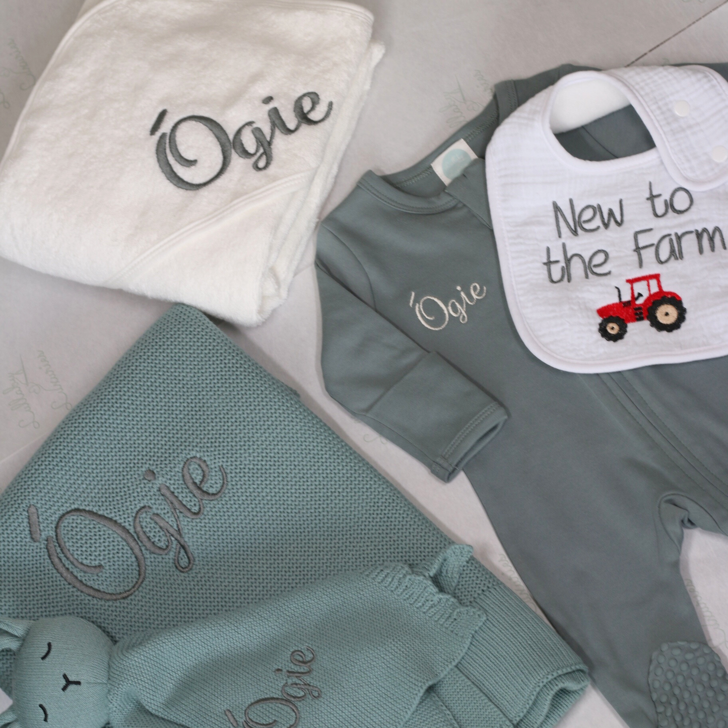 Luxury 5 piece Baby Gift Create your own